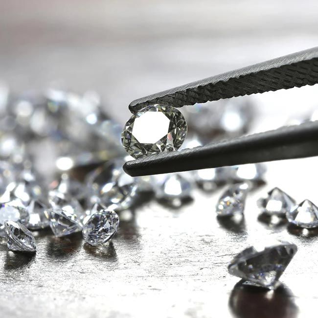 How Big Is a 1 Carat Diamond?